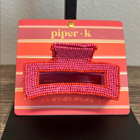 Piper K Pink Beaded Hair Clip 🩷 - Picture 2 of 2